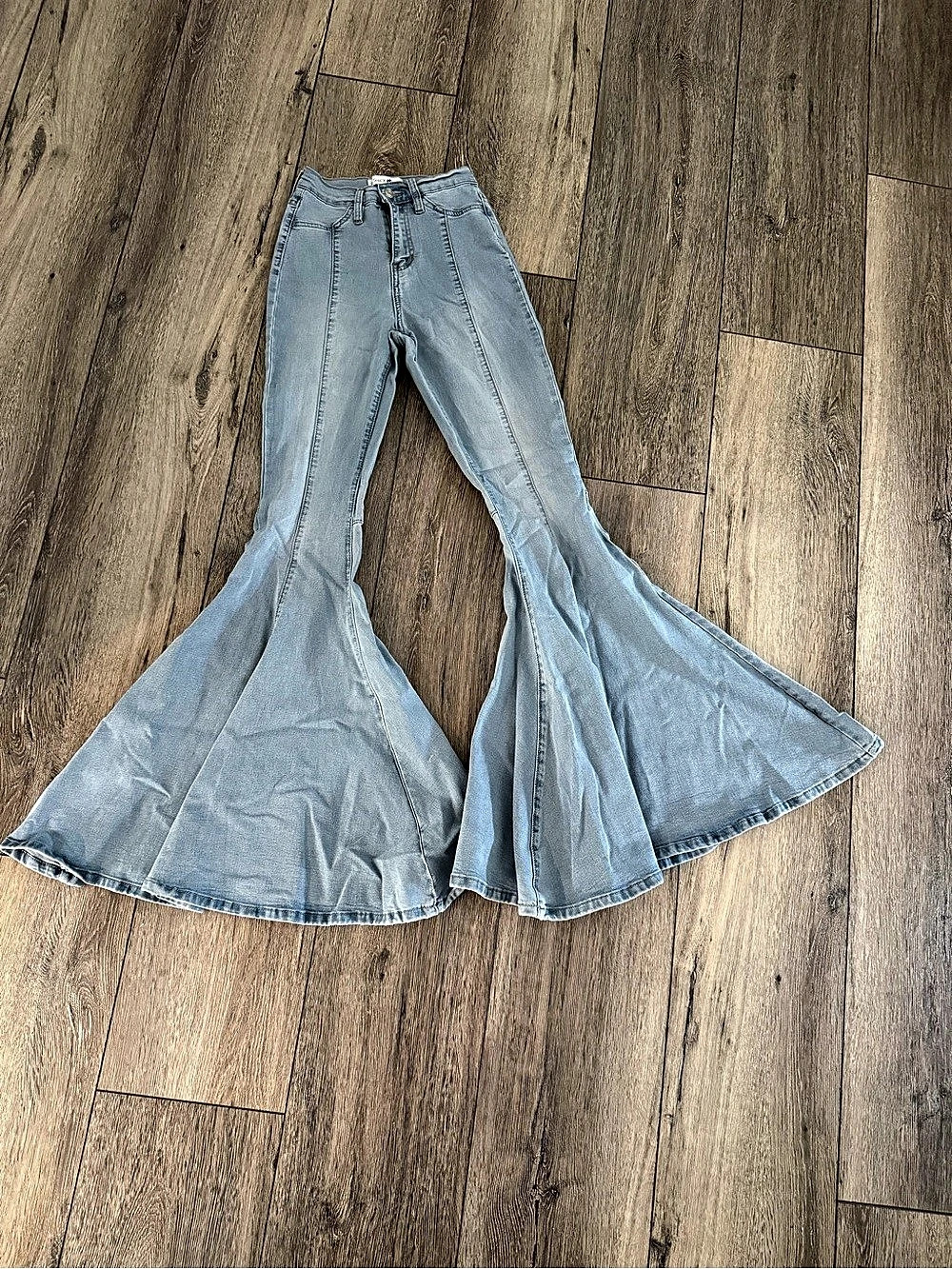 Fashion Nova western wide leg blue jeans